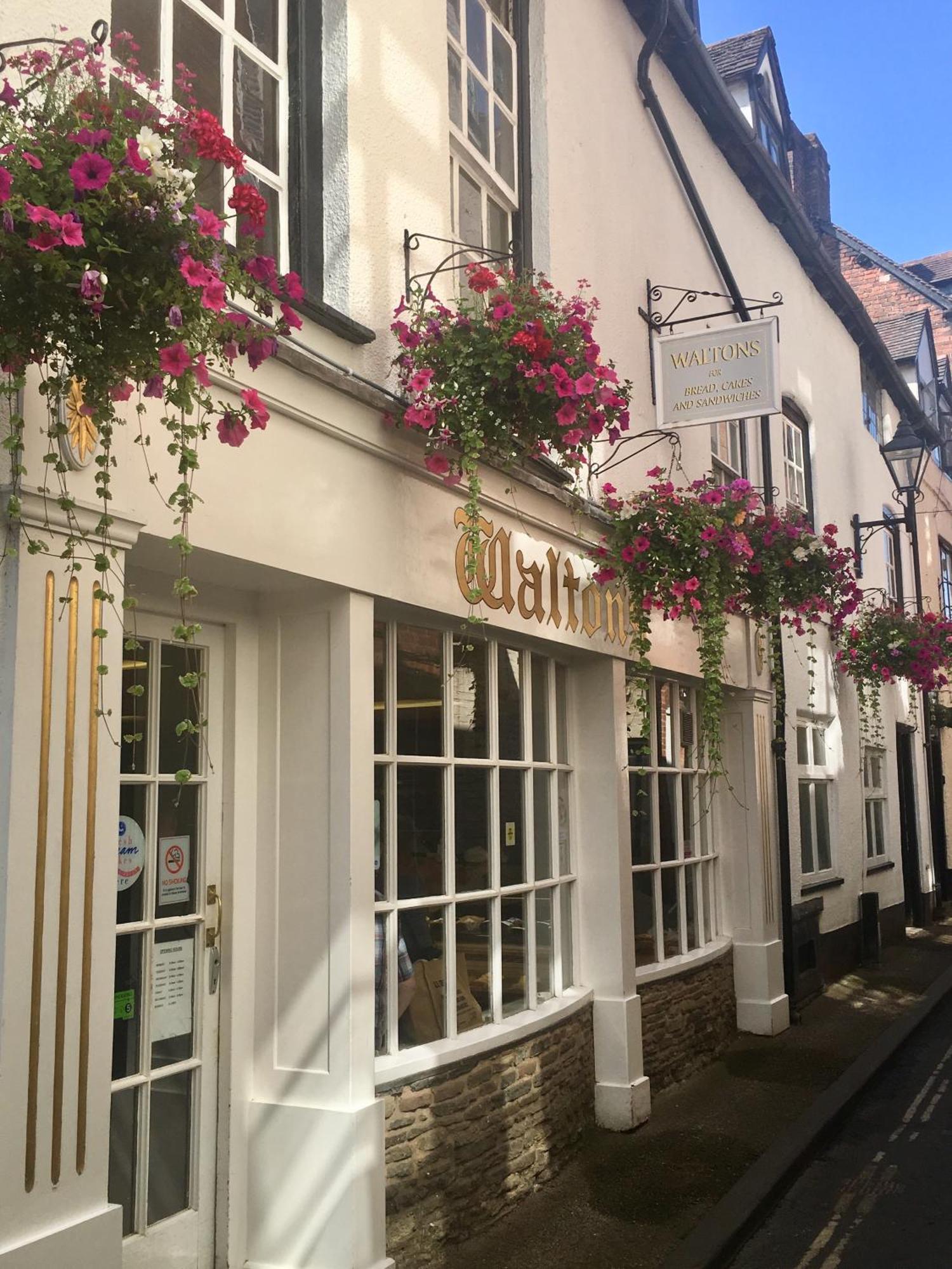 Luxury 2 Bed Apartment With Free Parking Ludlow Esterno foto
