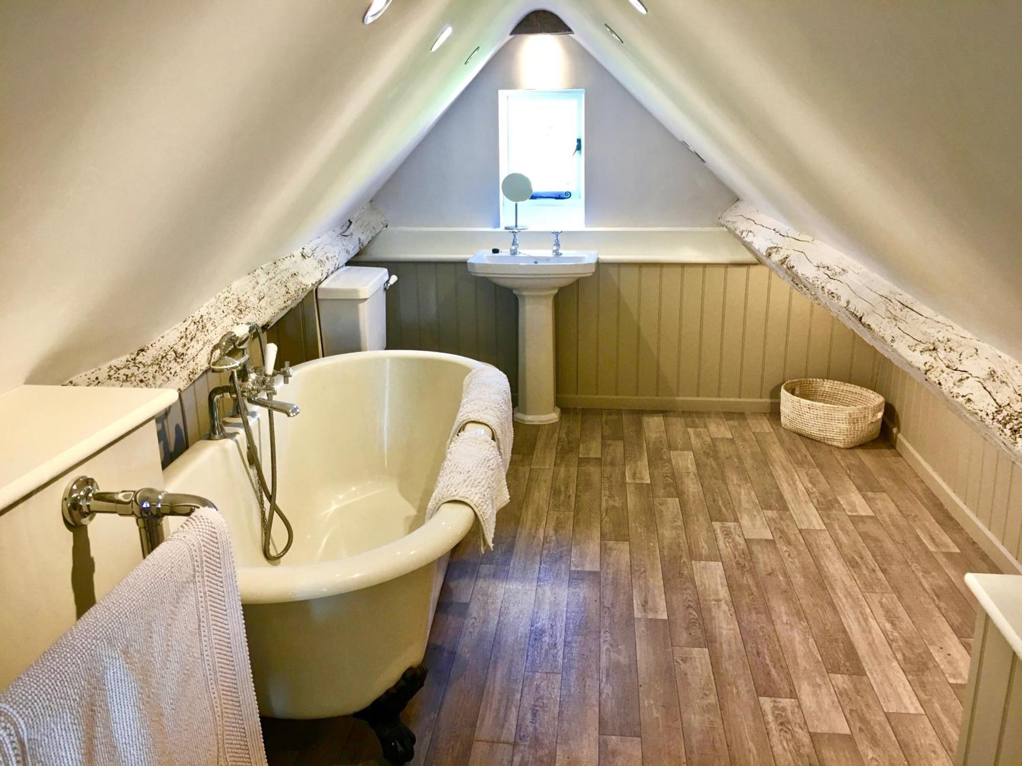 Luxury 2 Bed Apartment With Free Parking Ludlow Esterno foto